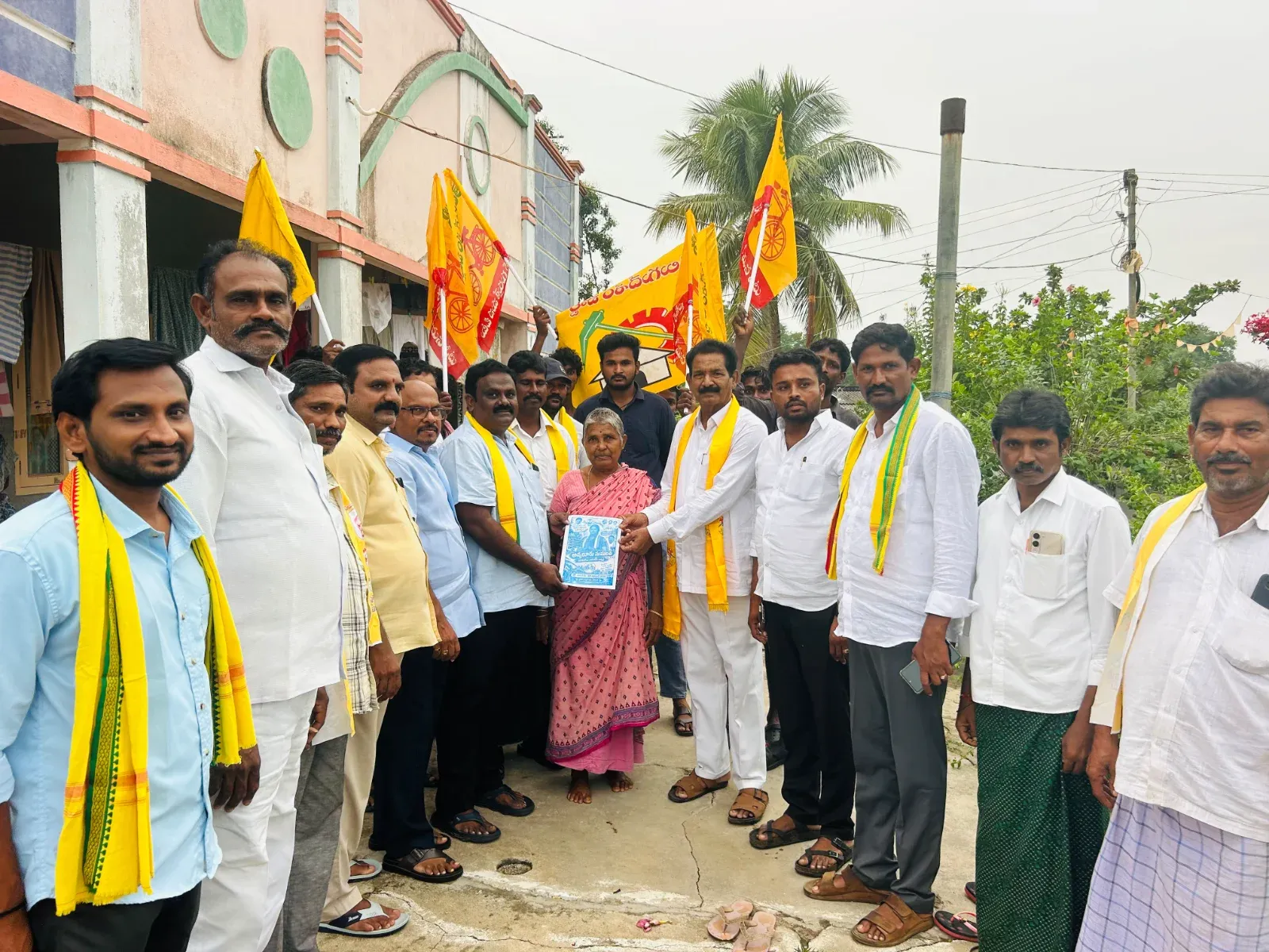 బిరదవోలులో జోరందుకున్న సైకిల్ ప్రచారం!