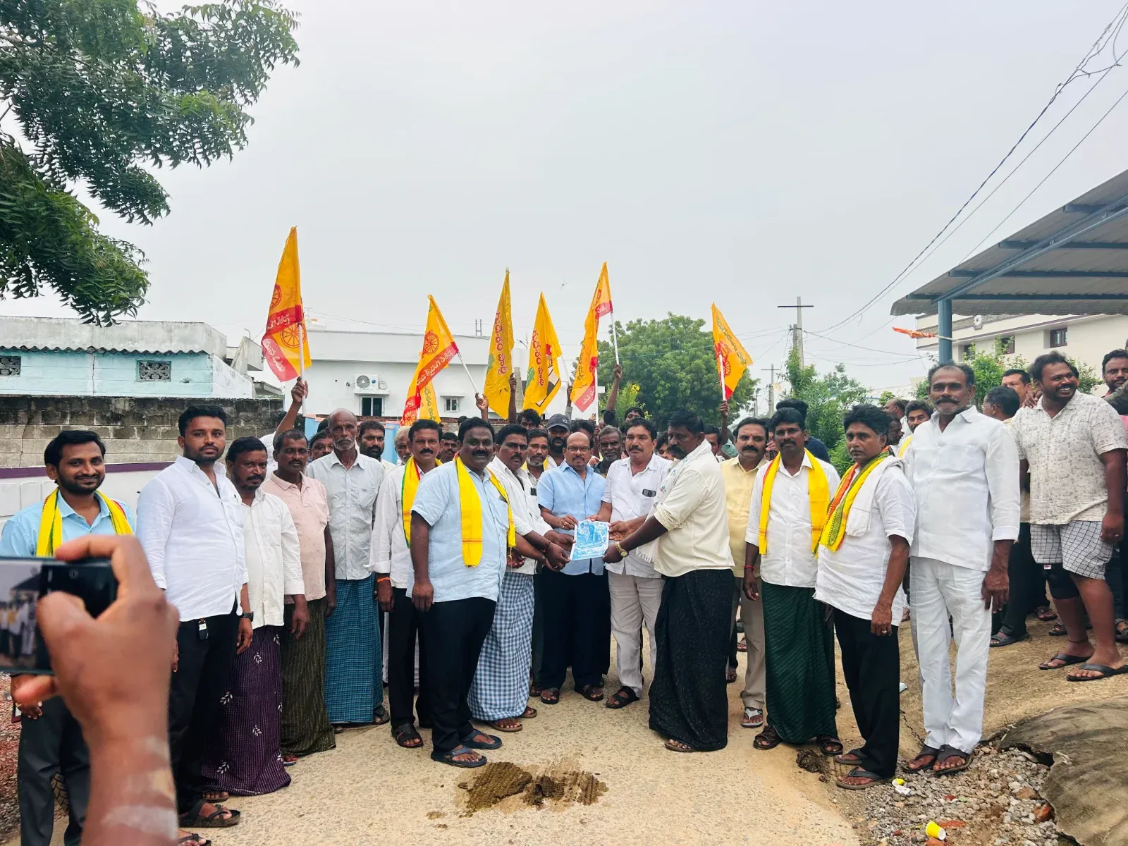 బిరదవోలులో జోరందుకున్న సైకిల్ ప్రచారం!
