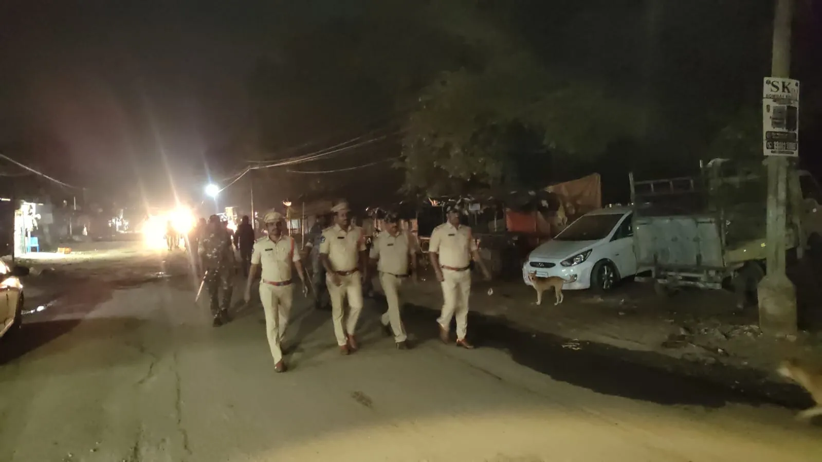 కలువాయి లో పోలీస్ మార్చ్..