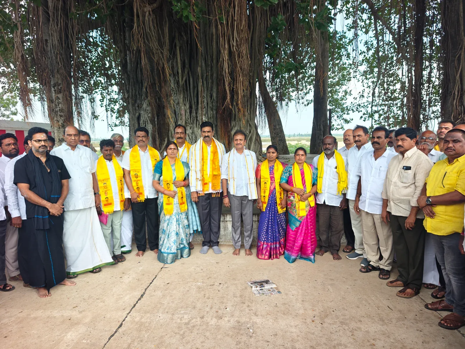 కోటితీర్థం శివాలయంలో ప్రత్యేక పూజలు నిర్వహించిన టిడిపి నాయకులు తాళ్లూరు గిరినాయుడు