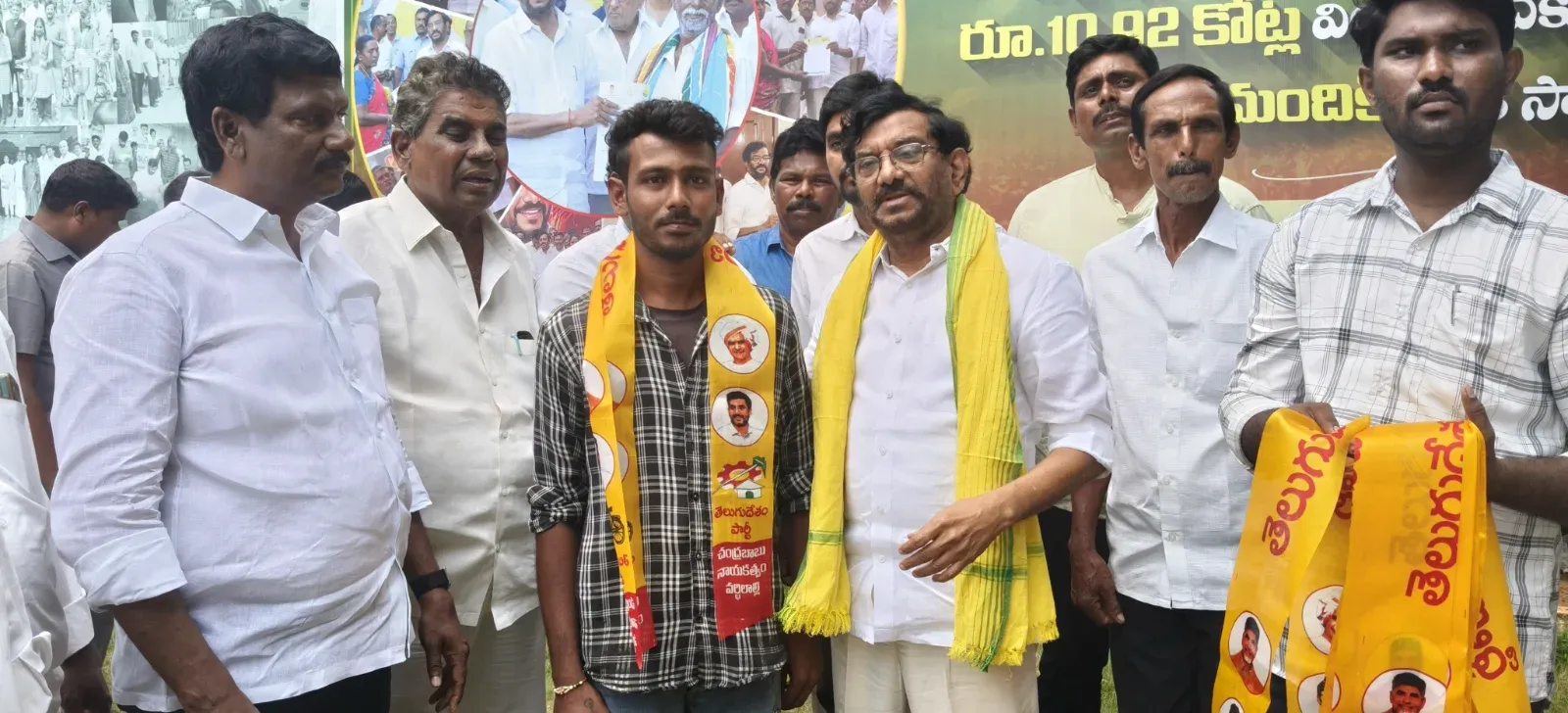 సర్వేపల్లిలో టీడీపీలోకి వెల్లువలా చేరికలు